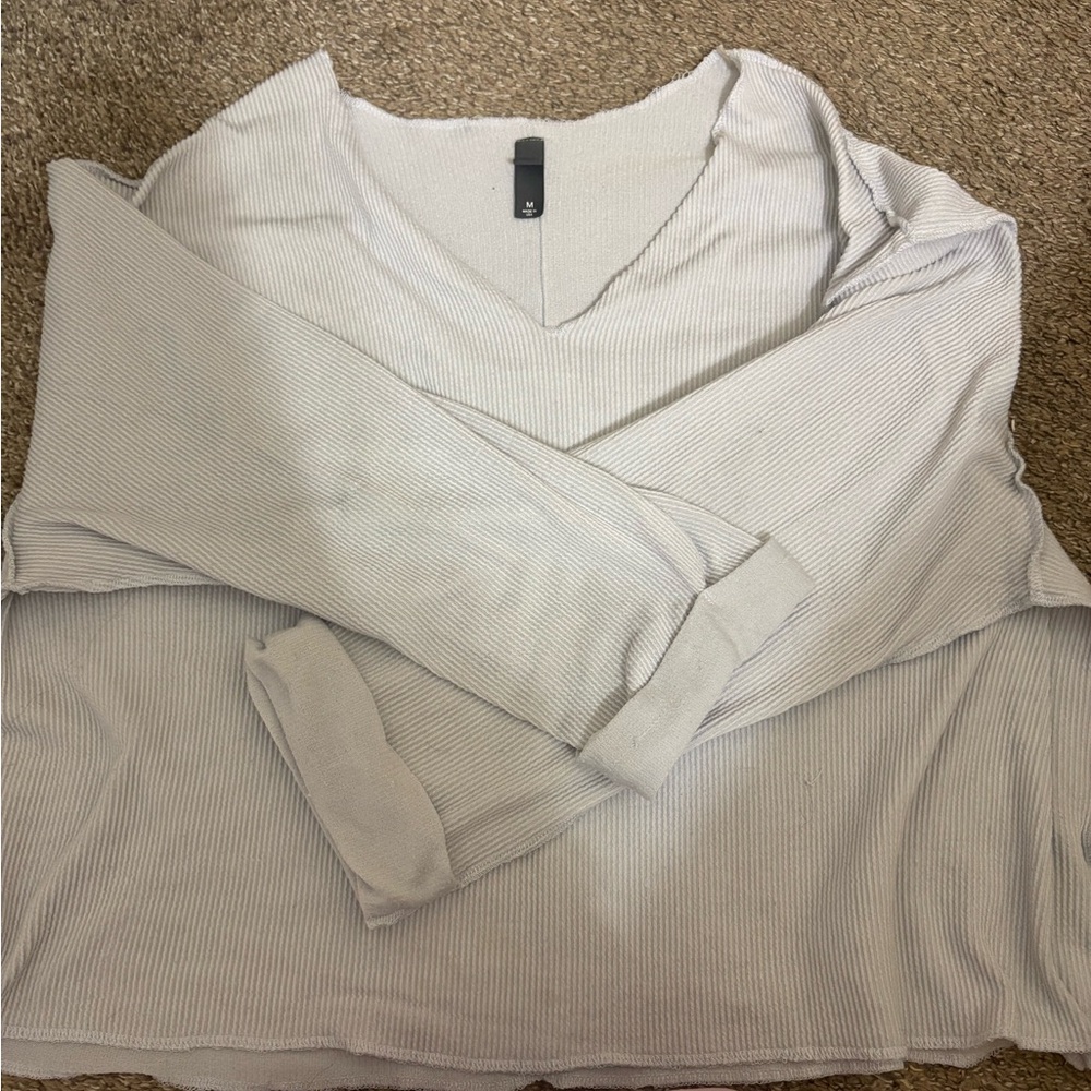 Women’s V-Neck Sweater - Light Gray